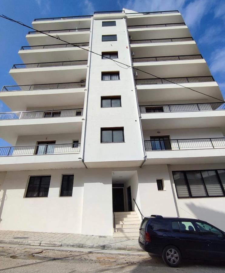 Blissful Apartments Sarande Exterior photo